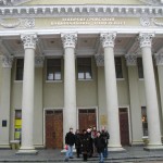 В Днепропетровске  состоялась премьера «Шутов» на французском  языке